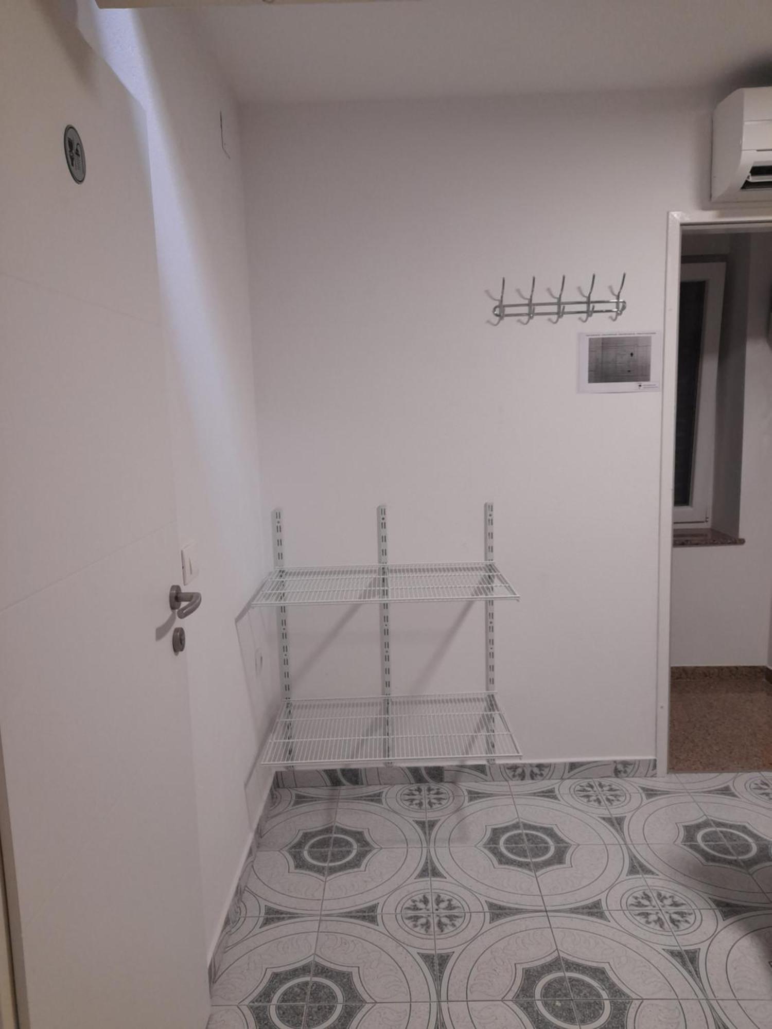 Apartments Donella Umag Bagian luar foto