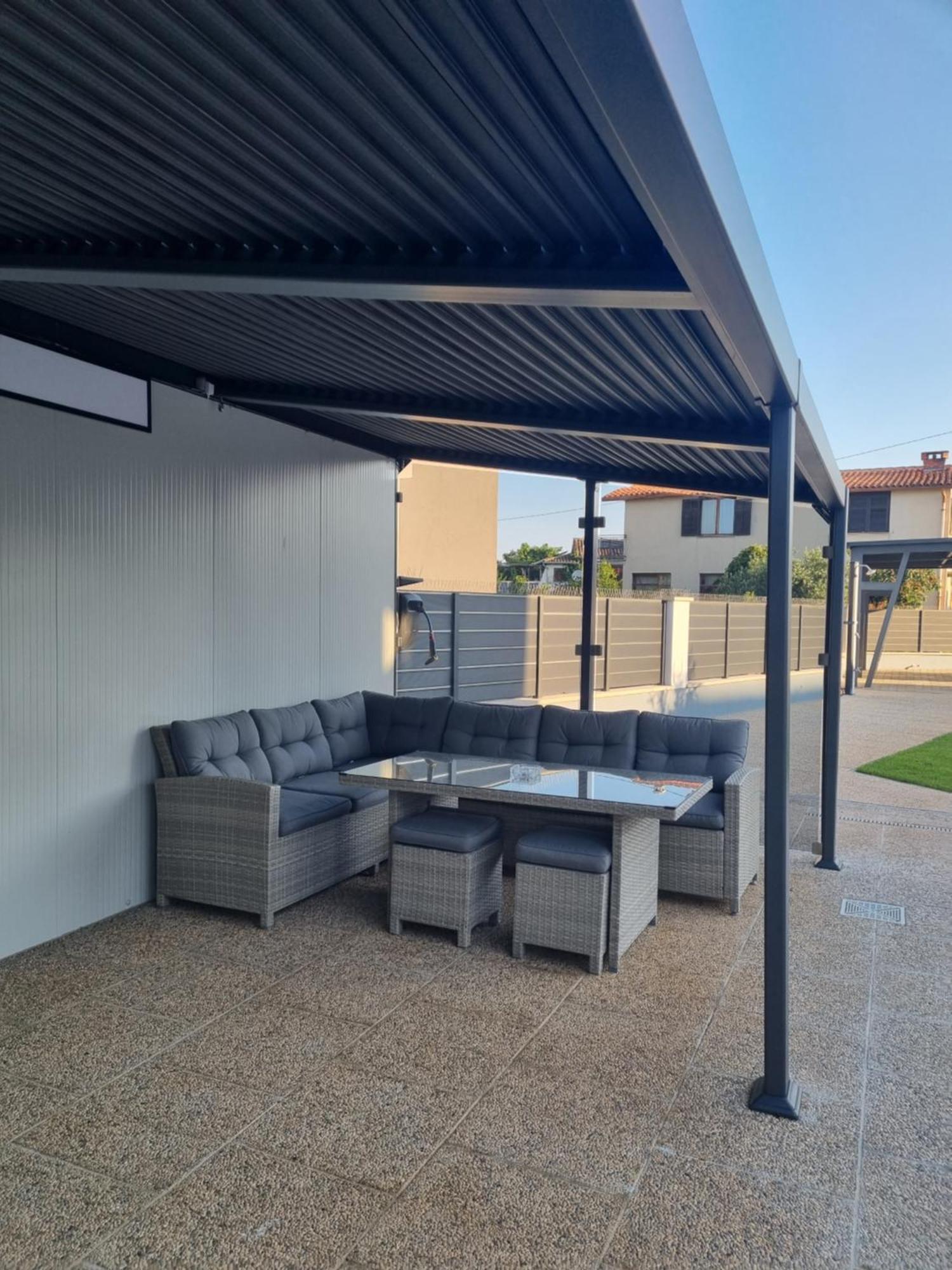 Apartments Donella Umag Bagian luar foto
