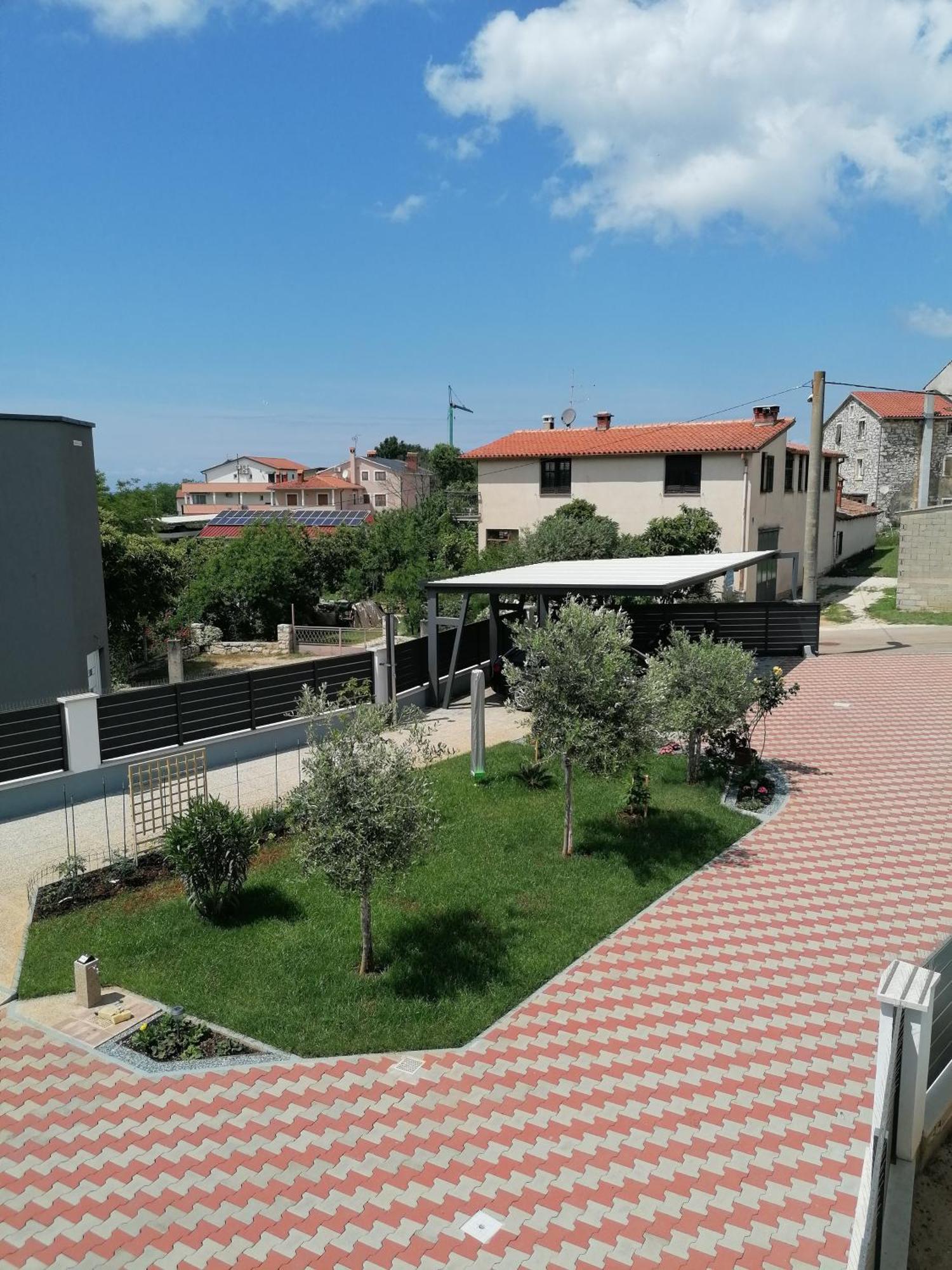 Apartments Donella Umag Bagian luar foto