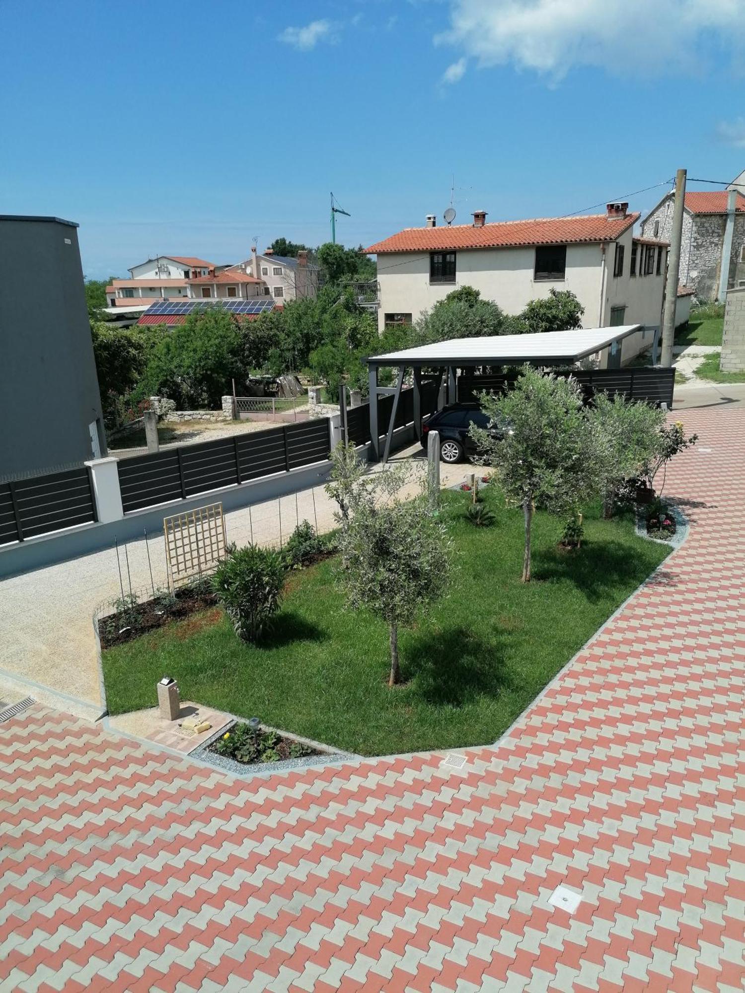 Apartments Donella Umag Bagian luar foto